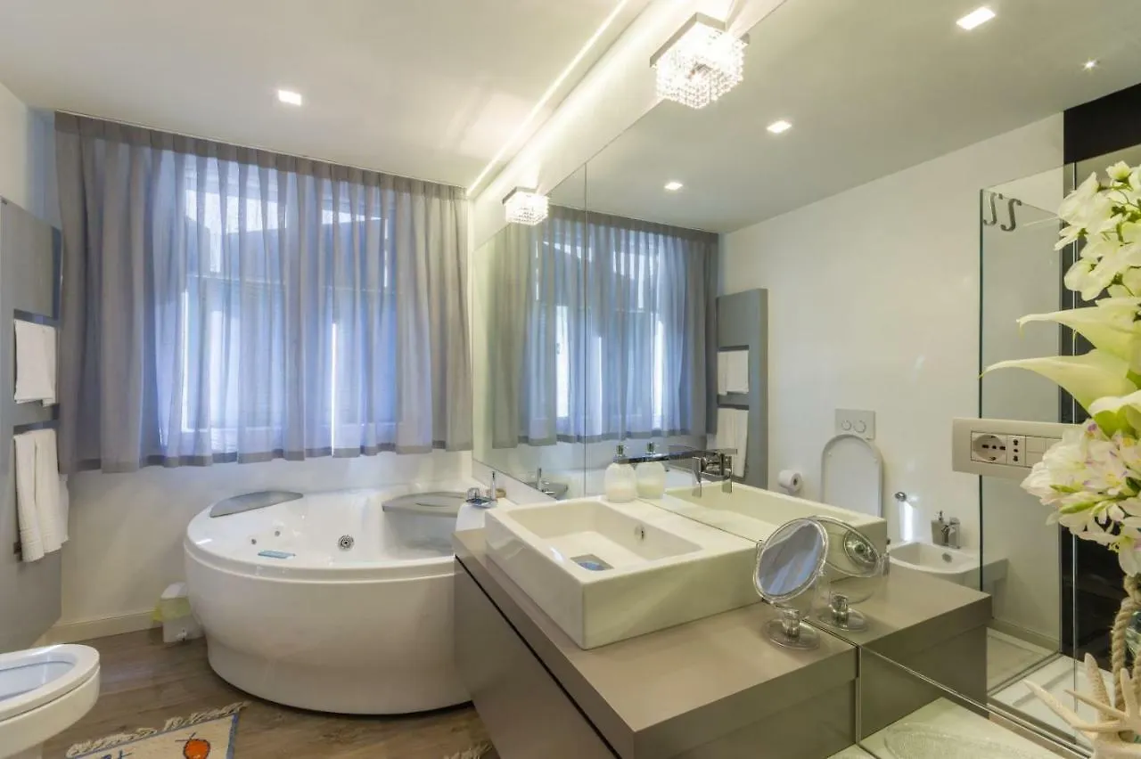Cervia Marina Suite 0*,